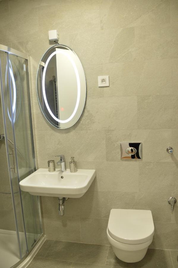 Pupin Palata Business Apartman B15 Appartement Novi Sad Buitenkant foto